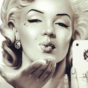 Meet your Posher, Andrea